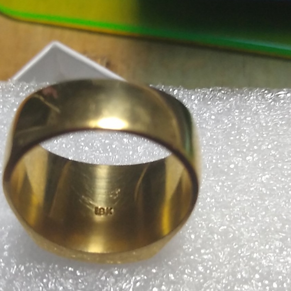 Mens 18k ring. Size as US nickel coin. - Picture 8 of 8